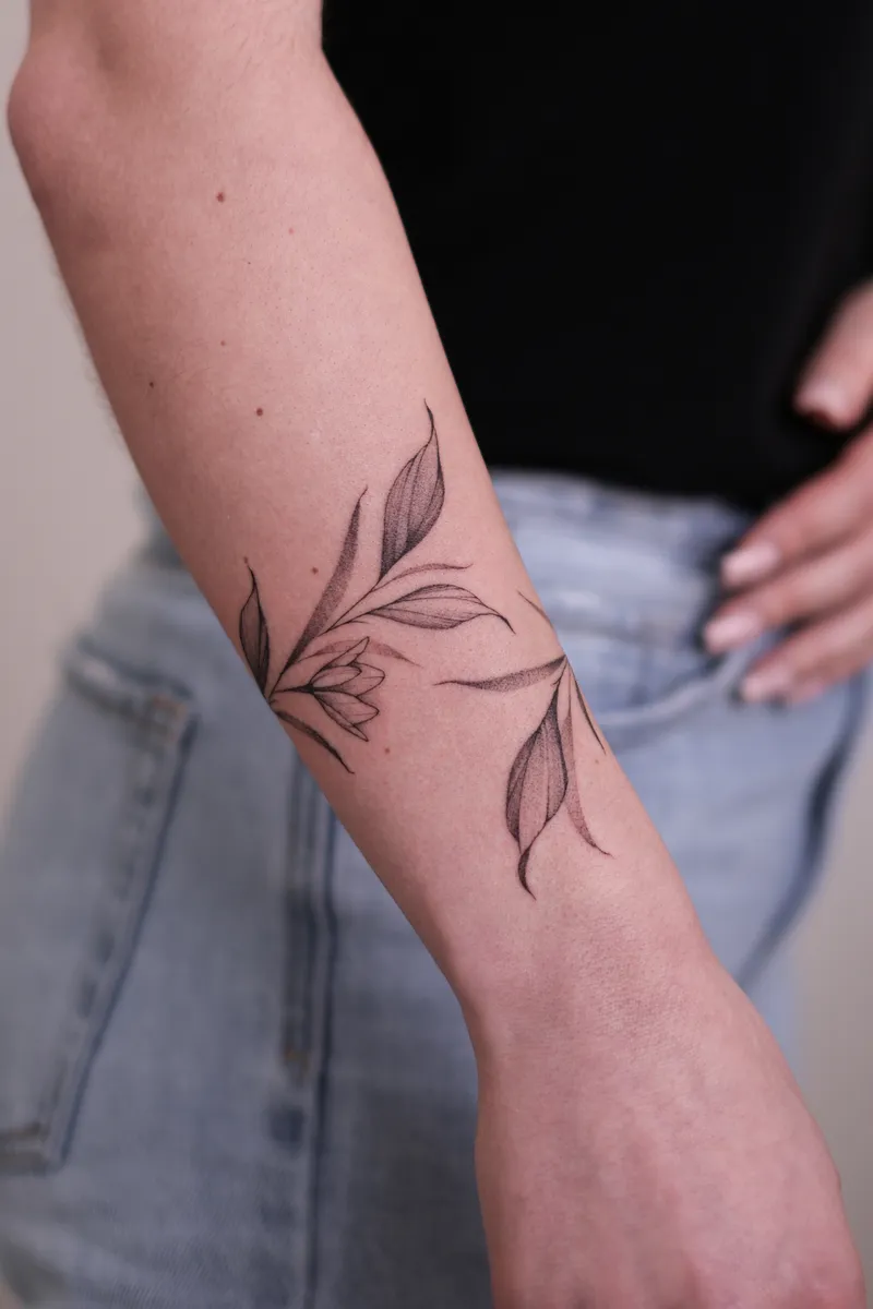 Fineline floral tattoo 6